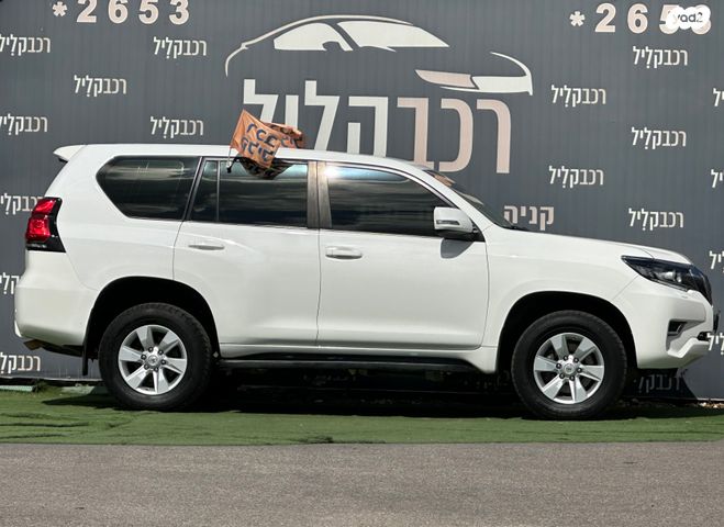 טויוטה לנד קרוזר