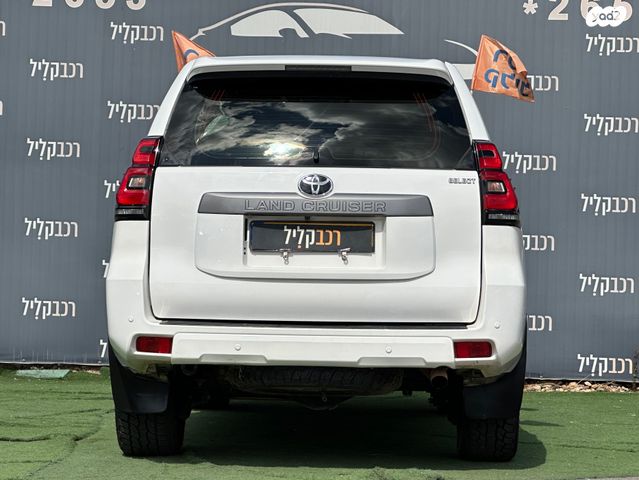 טויוטה לנד קרוזר