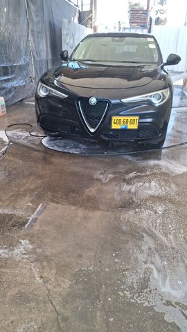 אלפא רומיאו סטלביו