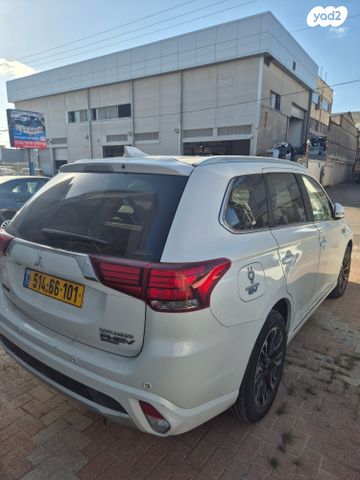 מיצובישי אאוטלנדר