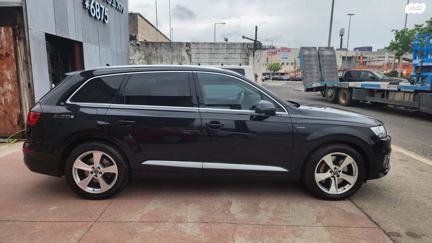 אאודי Q7