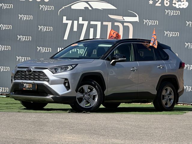טויוטה RAV4