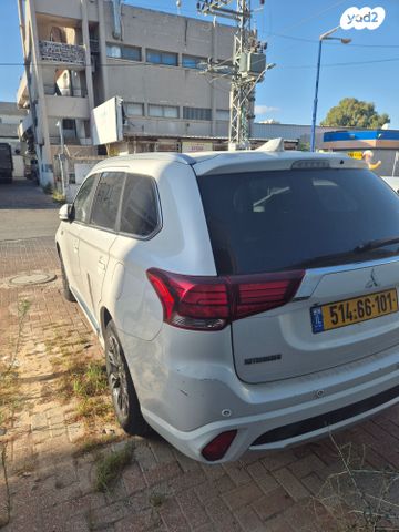 מיצובישי אאוטלנדר