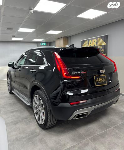 קאדילק XT4