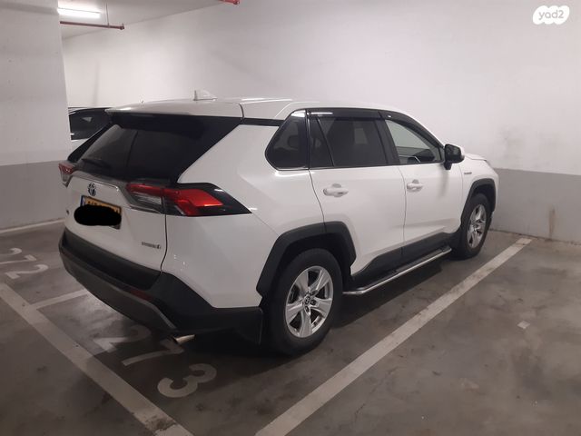 טויוטה RAV4