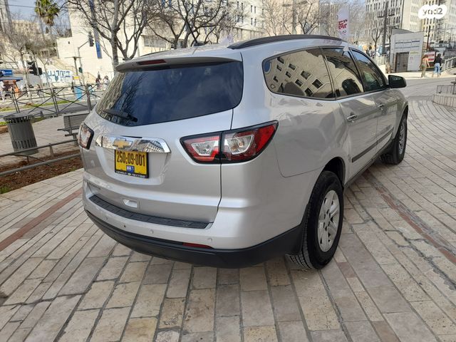 שברולט טראוורס