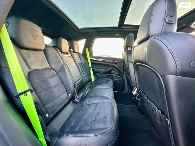 פורשה קאיין