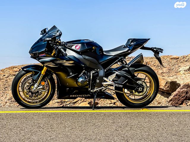 מודעת רכב הונדה CBR1000RR
