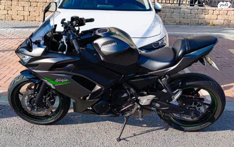 קאוואסאקי נינג'ה 650