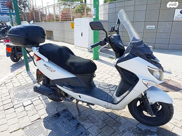 סאן יאנג ג'וי רייד 200