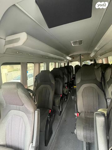 מיניבוסים ורכבי הסעות