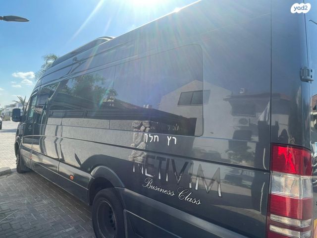 מיניבוסים ורכבי הסעות