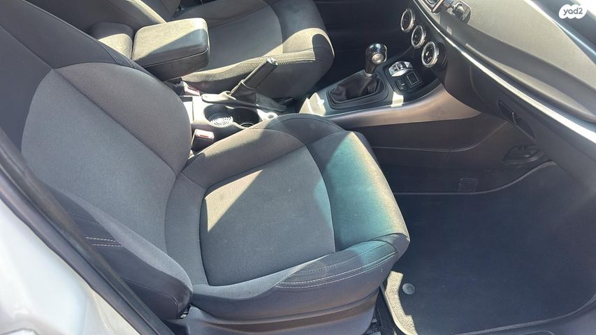 אלפא רומיאו ג'ולייטה