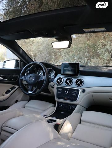 מרצדס-בנץ CLA