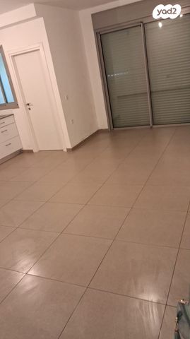 דירה, עוזי חיטמן 1, נאות אפק, אפקה, קרית ביאליק