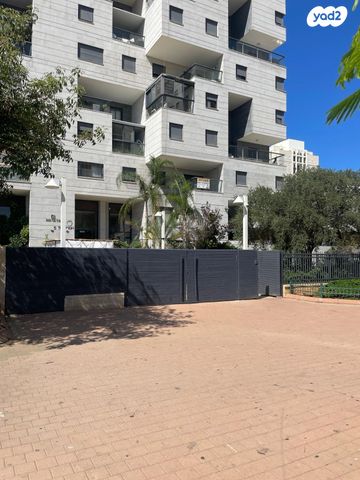 דירה, אפרסמון 5, רובע ט"ז, אשדוד