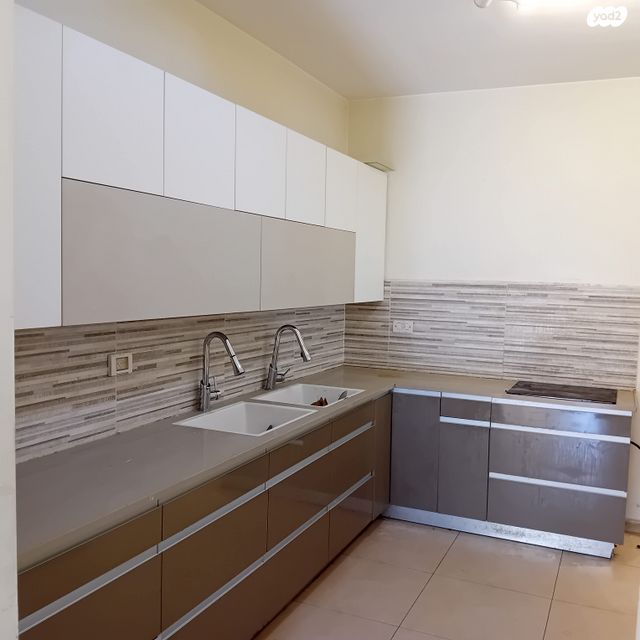 דירת גן, הרי"ף 16, קרית יערים, קרית יערים