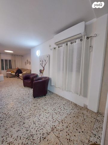 דירה, שדרות גת 32, הנביאים, קרית גת