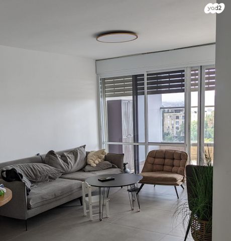 דירה, קרן היסוד 21, דרום מזרח, בת ים