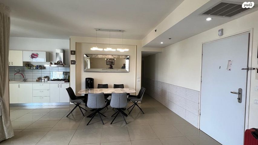 דירה, אפרסמון 5, רובע ט"ז, אשדוד