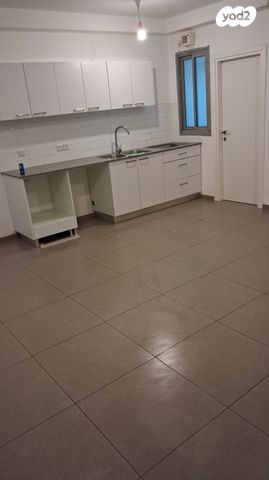 עוזי חיטמן 1