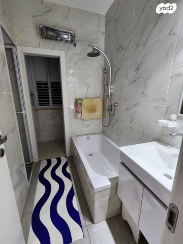 דירה, ביל"ו 23, ד' / מערב מרכז העיר, רחובות