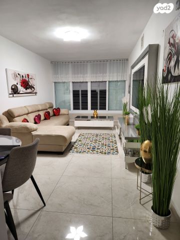 דירה, ביל"ו 23, ד' / מערב מרכז העיר, רחובות