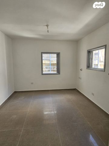 דירה, הרצוג 16, מרכז דרום, רעננה