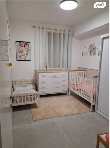 דירת גן, שיר השירים 4, שאר העיר, גן יבנה