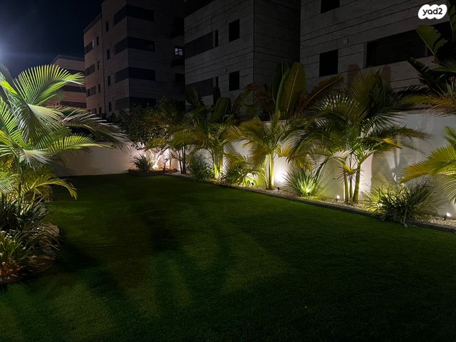 שיר השירים 4