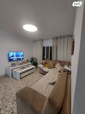 דירה, שדרות גת 32, הנביאים, קרית גת