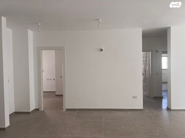 דירה, הרצוג 16, מרכז דרום, רעננה