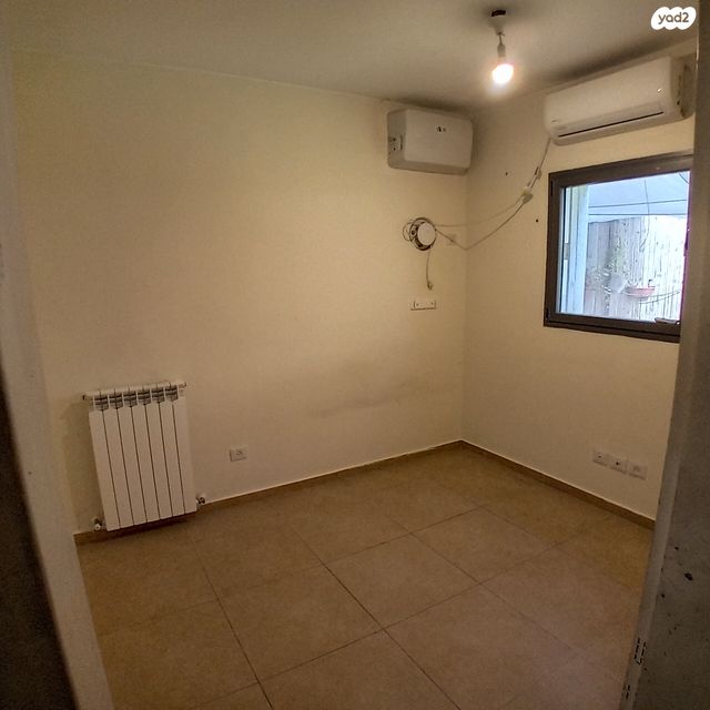 דירת גן, הרי"ף 16, קרית יערים, קרית יערים