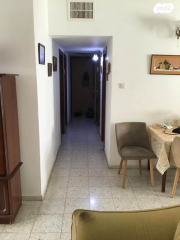 דירה, אביגדור המאירי 29, נווה זאב, נאות אילן, באר שבע