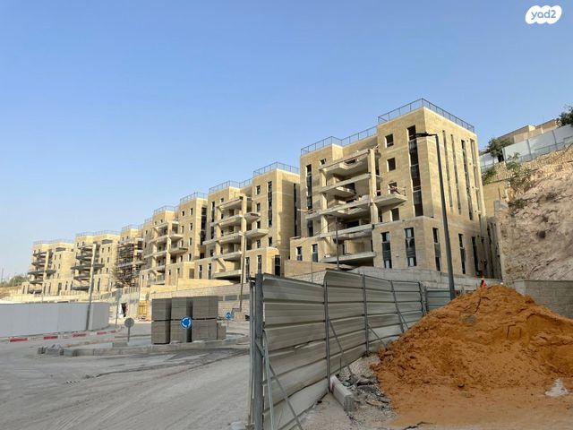 דירת גן, חיים ראובן קוברסקי 1, ערב א - סוואחרה, נוף ציון, ירושלים