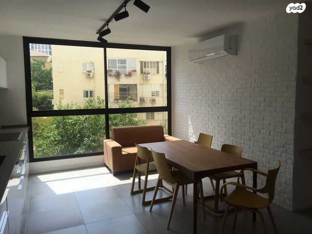 דירה, ארלוזורוב 1, שכונת חשמונאים, מרכז העיר א, רמת גן