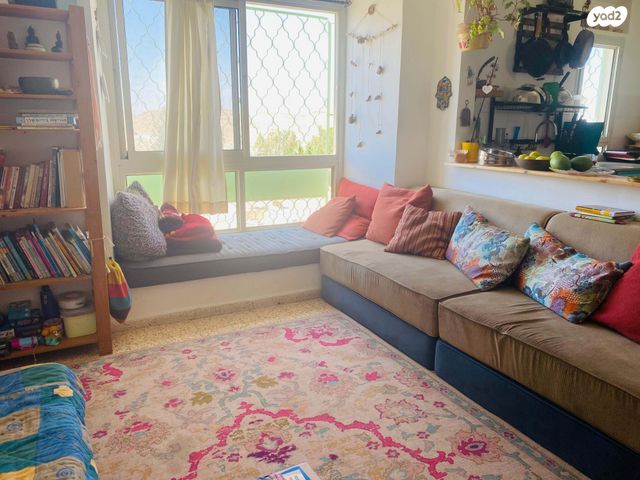 דירה, נחל סלעית 10, צוקי רמון, מצפה רמון