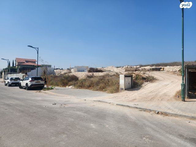 מגרשים, בקוע, בקוע, בקוע