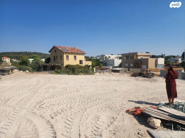 מגרשים, בקוע, בקוע, בקוע