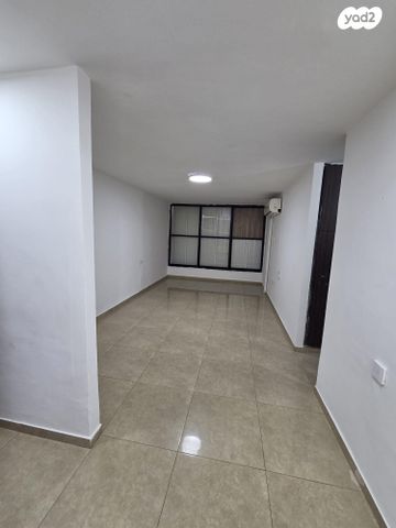 הרב רובינשטיין 19