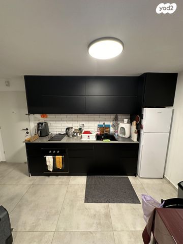 יהושע גיבשטיין 22