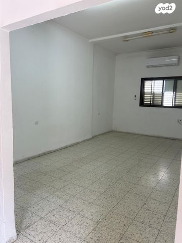 דירה, י.ל. פרץ 8, אברמסקי, קרית אתא