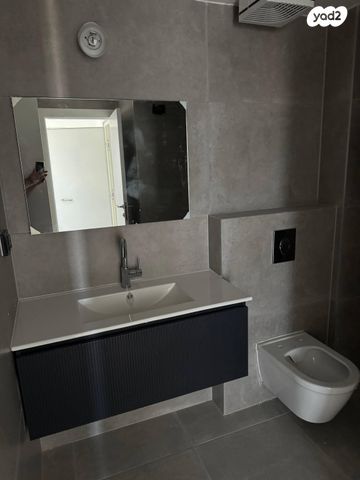 דירה, פרדס משותף 16, מרכז דרום, רעננה