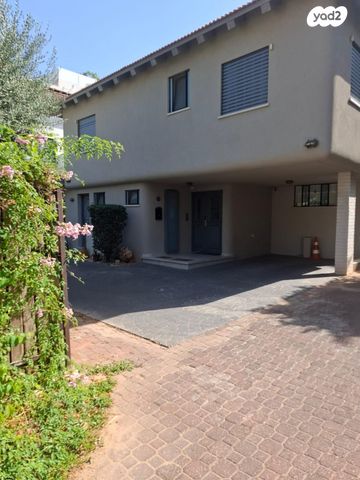 יחידת דיור, יהודה הלוי 61, מרכז דרום, רעננה