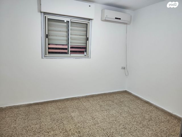 דירה, מבצע ליטני 9, אושיות, רחובות