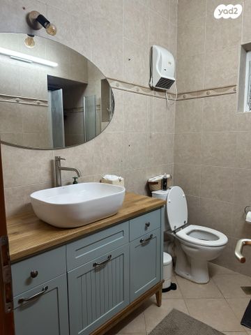 דירה, משה דיין 32, אזור הבילויים, רמת גן