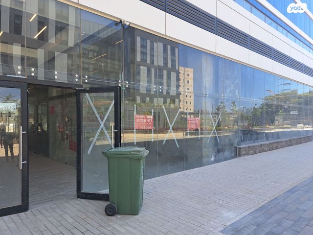 חנויות/ שטח מסחרי, משה דיין 10, פארקטק פתח תקווה / אזור תעשייה קרית אריה, פתח תקווה