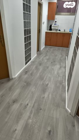 משרדים, דרך זאב ז'בוטינסקי 129, נחלת גנים, רמת גן