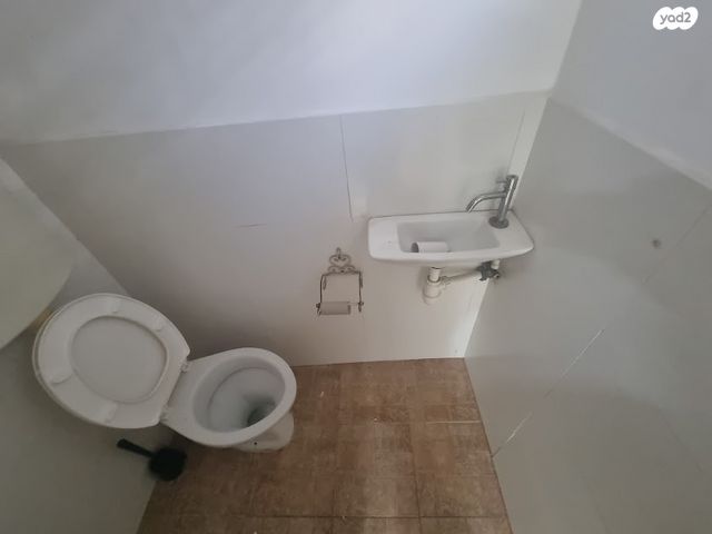 חנויות/ שטח מסחרי, החרושת 1, הנביאים, בת ים