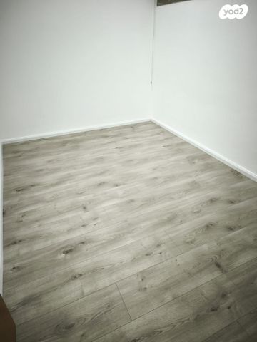 משרדים, דרך זאב ז'בוטינסקי 129, נחלת גנים, רמת גן